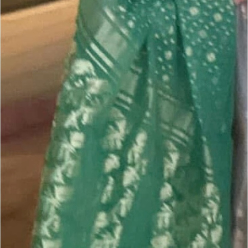 Elegant Green Lace Wedding Dress